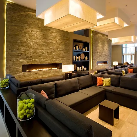 Hotel Der Valk Airporthotel 4*