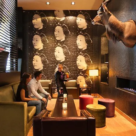 Der Valk Airporthotel 4*