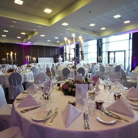 Der Valk Airporthotel 4*