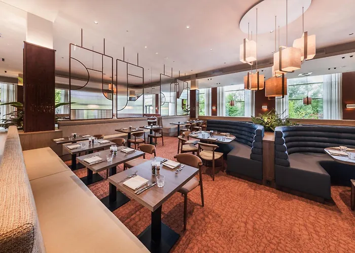 Der Valk Airporthotel Hotel 4*