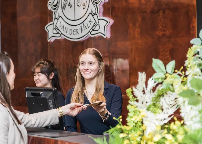 Hotel Der Valk Airporthotel 4*